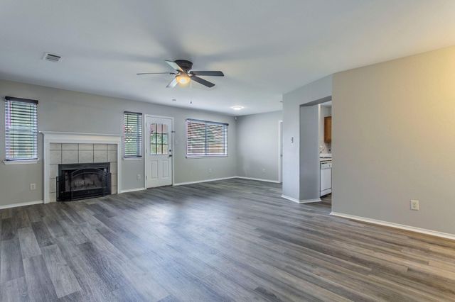 1904 Basalt DR, Killeen, TX 76549