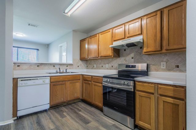 1904 Basalt DR, Killeen, TX 76549