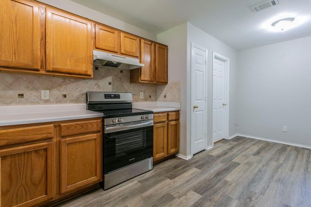 1904 Basalt DR, Killeen, TX 76549