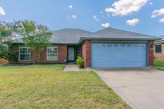 1904 Basalt DR, Killeen, TX 76549