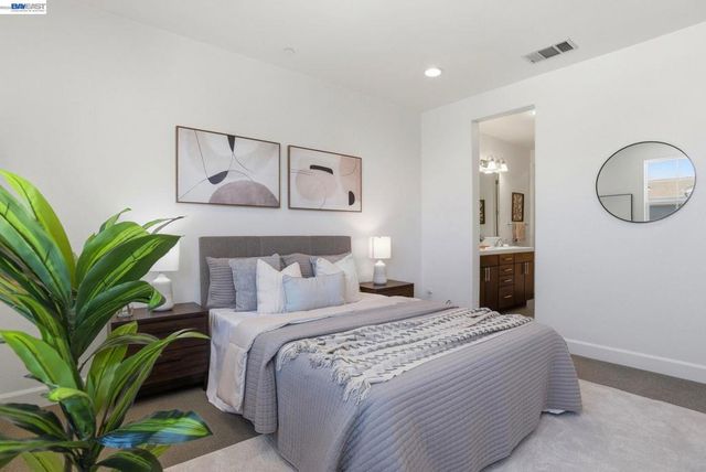 640 Turnbuckle Dr 1611, Redwood City, CA 94063