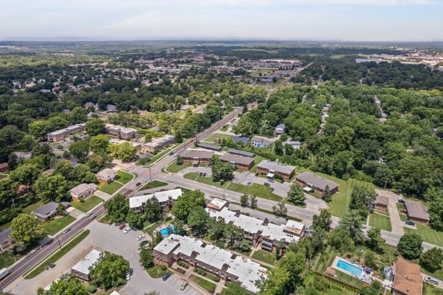 2710 W ROLLINS RD AA-1, Columbia, MO 65203