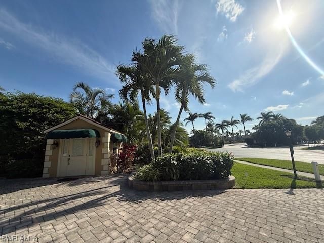 4792 Corian CT, Naples, FL 34114