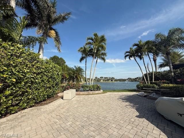 4792 Corian CT, Naples, FL 34114