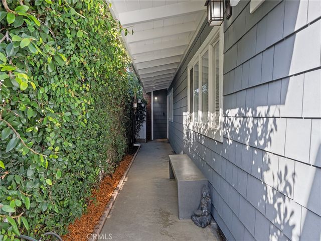 2317 Elm Avenue, Manhattan Beach, CA 90266