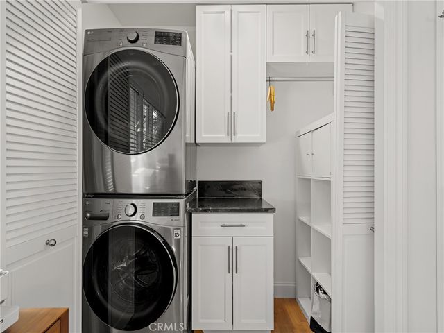 2317 Elm Avenue, Manhattan Beach, CA 90266