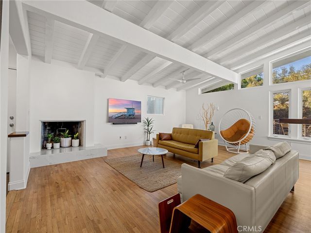 2317 Elm Avenue, Manhattan Beach, CA 90266