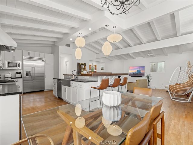 2317 Elm Avenue, Manhattan Beach, CA 90266