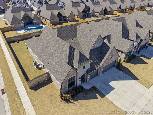 5918 E 126th Place, Bixby, OK 74008