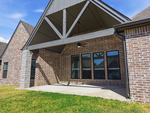 5918 E 126th Place, Bixby, OK 74008