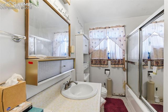 1824 W Platte Avenue, Colorado Springs, CO 80904