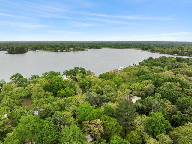 10959 Clyde Acord RD, Franklin, TX 77856