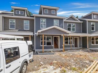 143 Quarry Point Dr D-143, Clarksville, TN 37043