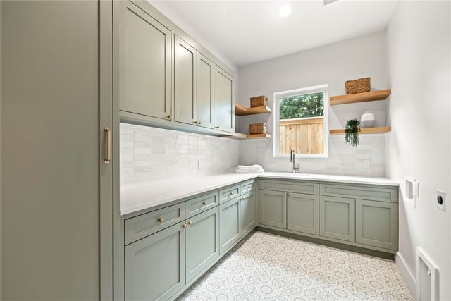 8730 Rexford Drive, Dallas, TX 75209