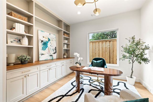 8730 Rexford Drive, Dallas, TX 75209