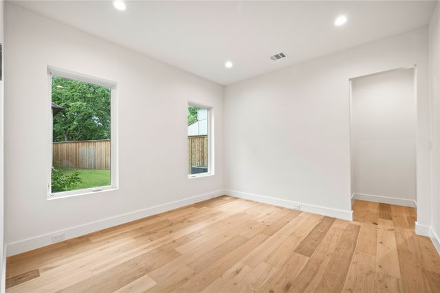 8730 Rexford Drive, Dallas, TX 75209