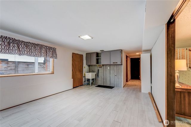 610 27th Avenue E, Seattle, WA 98112