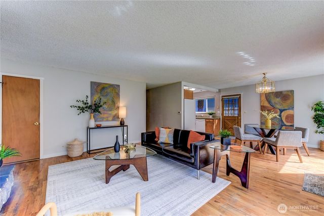 610 27th Avenue E, Seattle, WA 98112