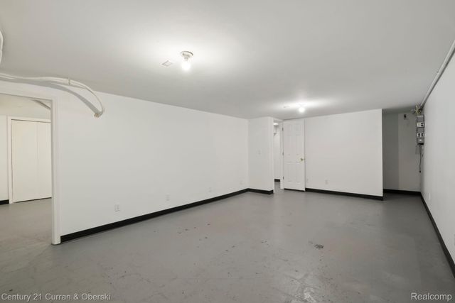 31560 Leelane, Farmington, MI 48336