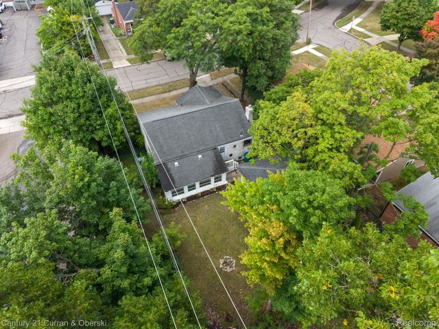 31560 Leelane, Farmington, MI 48336