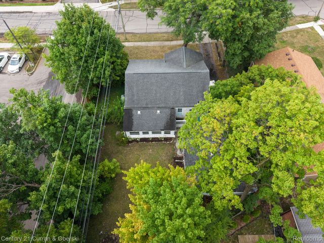 31560 Leelane, Farmington, MI 48336