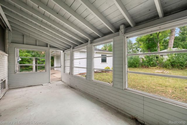 31560 Leelane, Farmington, MI 48336
