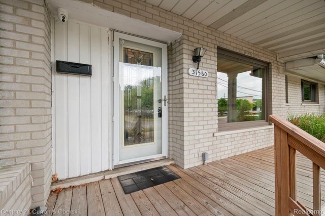 31560 Leelane, Farmington, MI 48336