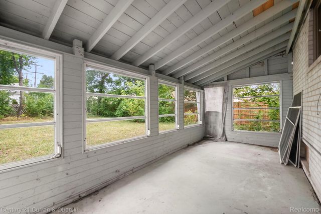 31560 Leelane, Farmington, MI 48336