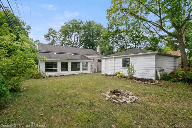 31560 Leelane, Farmington, MI 48336