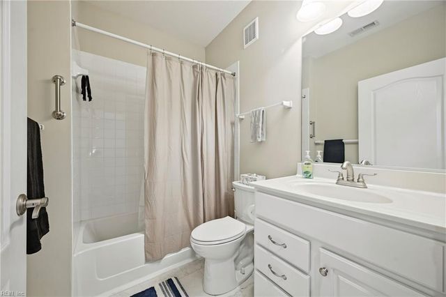 2901 James River TRL, Carrollton, VA 23314