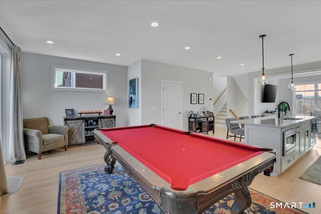 8 Soderman Way 8, Cheshire, CT 06410