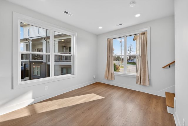 2109 23rd Ave, N, Nashville, TN 37208