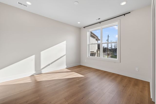 2109 23rd Ave, N, Nashville, TN 37208