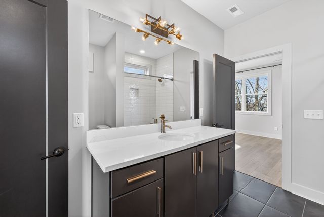 2109 23rd Ave, N, Nashville, TN 37208