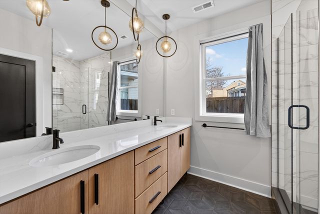 2109 23rd Ave, N, Nashville, TN 37208