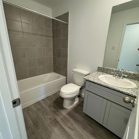 16750 N Marie Village Dr, Conroe, TX 77306