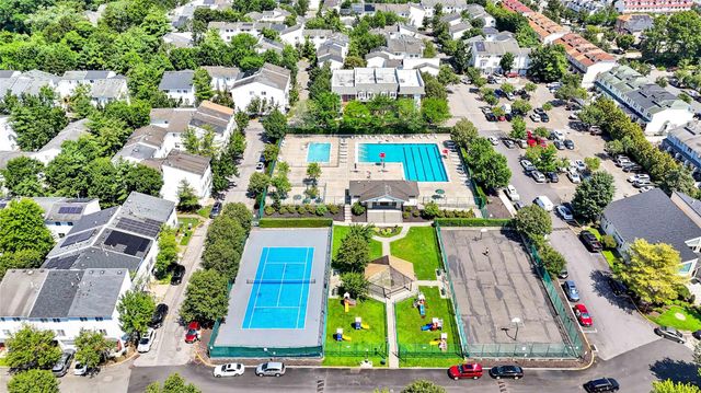 247 Ilyssa Way, Staten Island, NY 10312