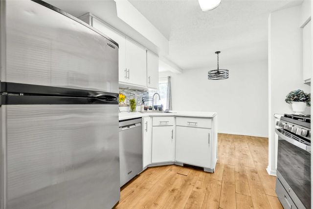 247 Ilyssa Way, Staten Island, NY 10312
