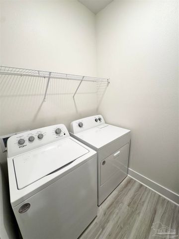 4946 Snipe Rd, Pace, FL 32571