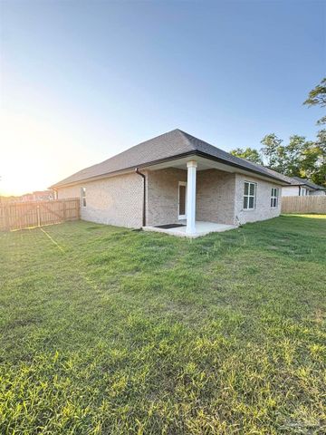 4946 Snipe Rd, Pace, FL 32571