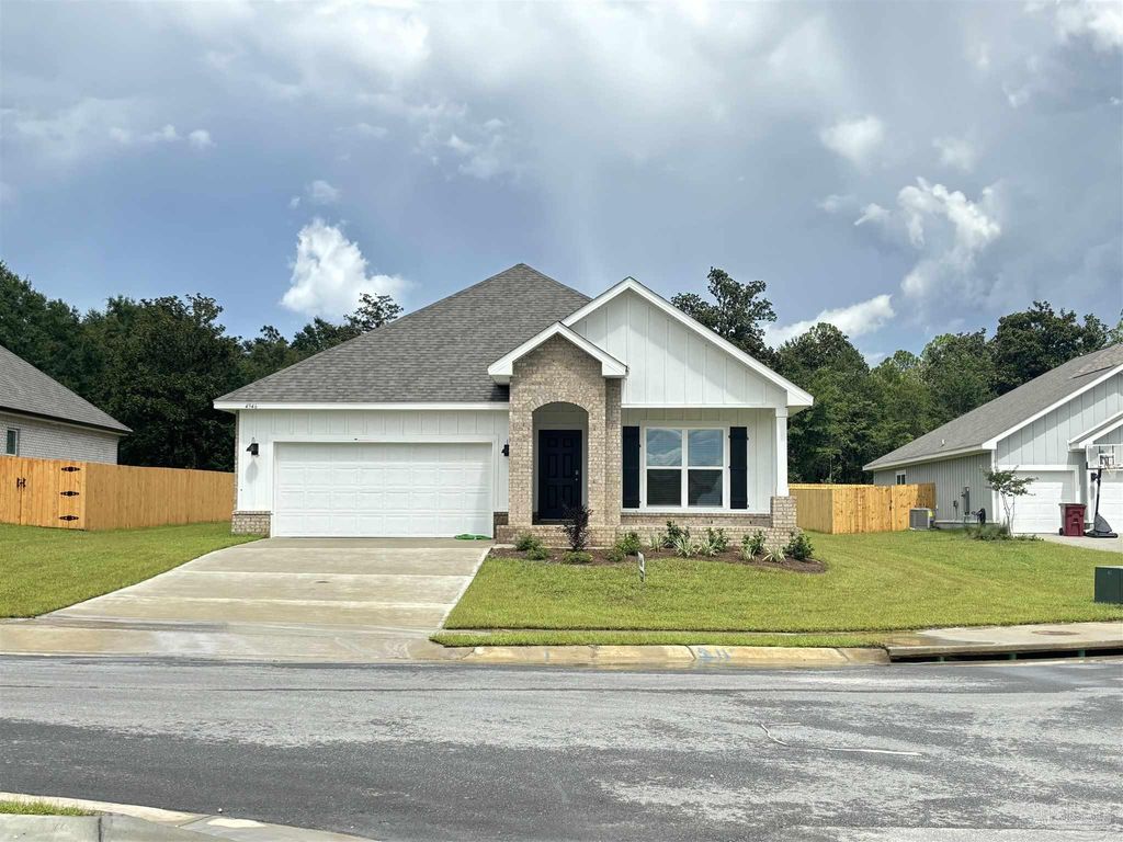 4946 Snipe Rd, Pace, FL 32571