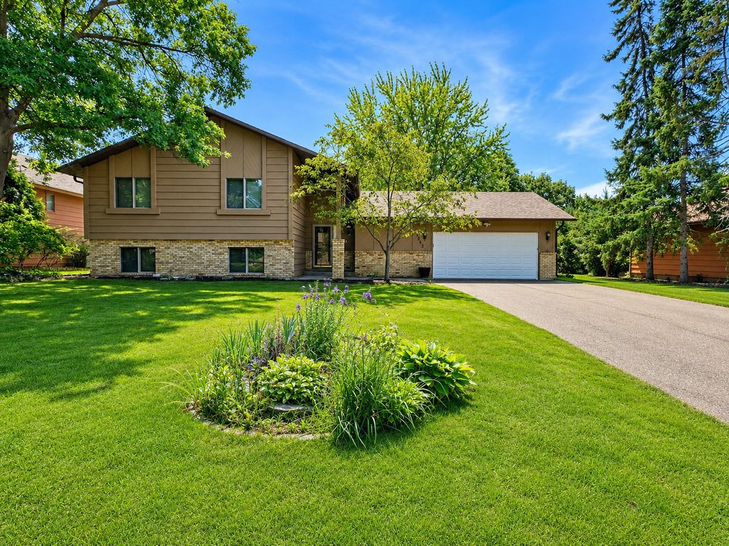 11963 Evergreen Street NW, Coon Rapids, MN 55448 — exterior