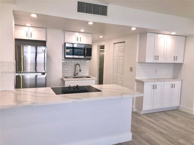905 Brickell Bay Drive 2029, Miami, FL 33131