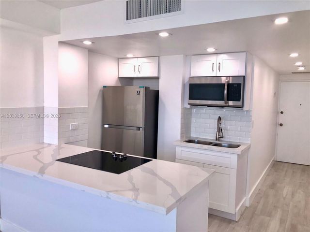 905 Brickell Bay Drive 2029, Miami, FL 33131