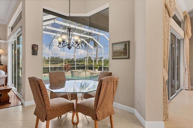 7915 WARWICK GARDENS LANE, University Park, FL 34201