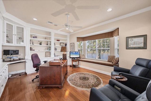 7915 WARWICK GARDENS LANE, University Park, FL 34201