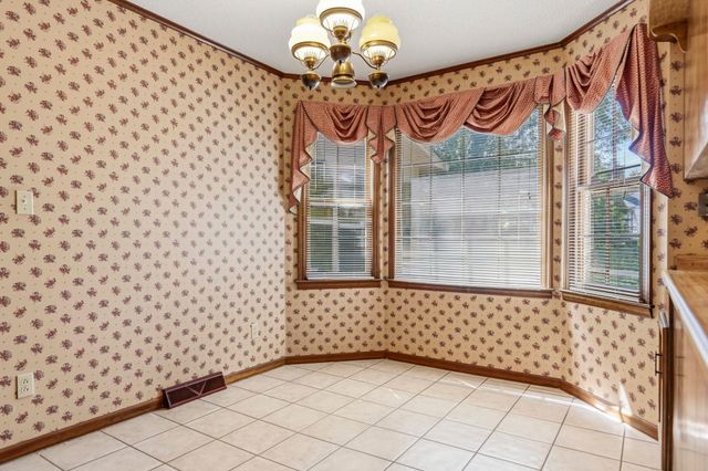 346 Round Ridge Rd, Spartanburg, SC 29302