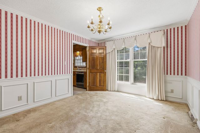 346 Round Ridge Rd, Spartanburg, SC 29302