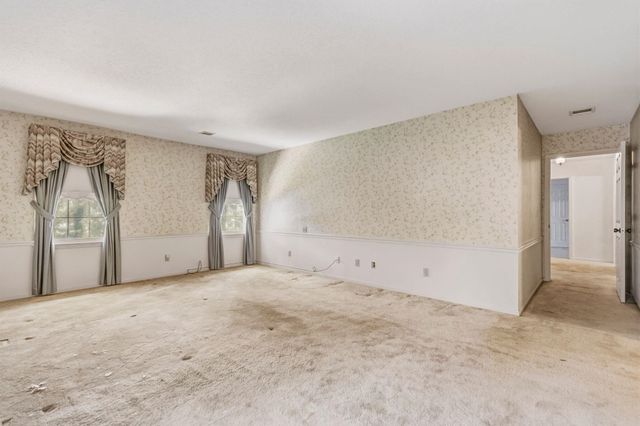 346 Round Ridge Rd, Spartanburg, SC 29302
