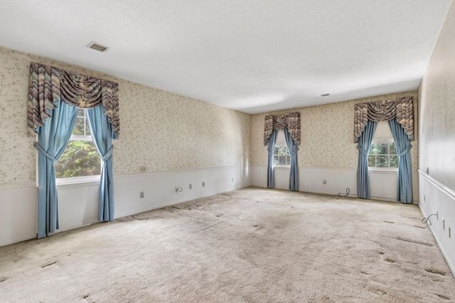 346 Round Ridge Rd, Spartanburg, SC 29302
